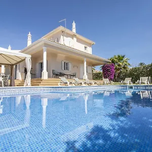 https://villa-tulipa.hotelaalgarve.com