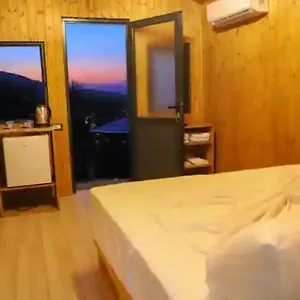https://bujtina-musta.albaniahotels.org
